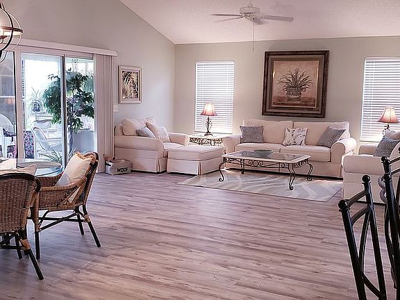 3rd image of 1407 La Hermosa Dr