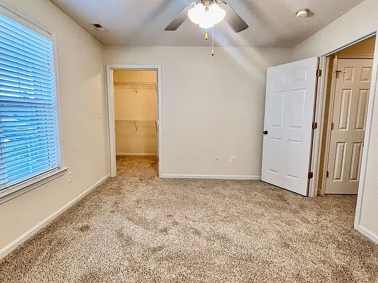 1711 Renwick Dr #102 — Photo 23