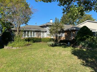 15112 Crescent Green Dr, Oak Forest, IL
