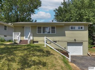 4106 Newport Ave, Omaha, NE 68112