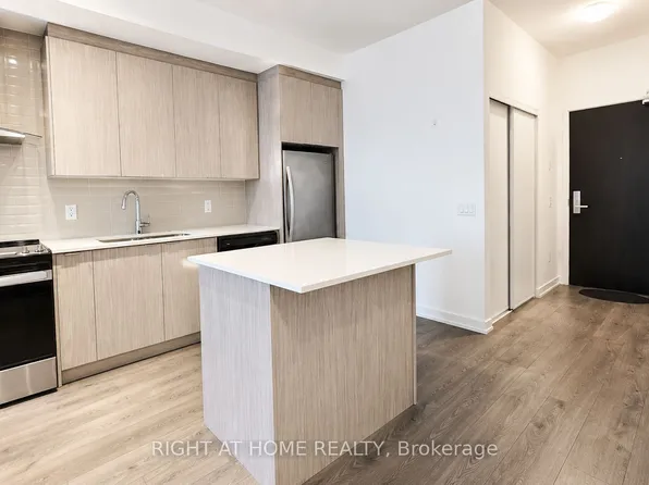 55 Duke St W #412, Kitchener, ON N2H 3W6