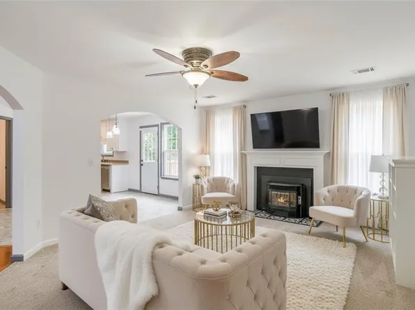 308 Stallings Dr, McDonough, GA 30252