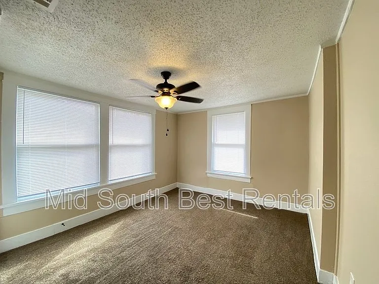 3315 Maryland Ave — Photo 7