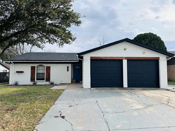 525 Cole Ave, Saginaw, TX 76179