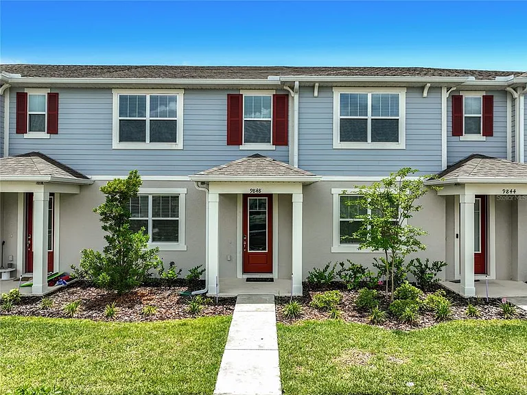 9848 Walkway Dr — Photo 1