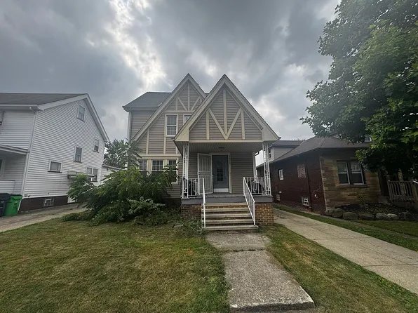 4982 E 90th St, Garfield Heights, OH 44125