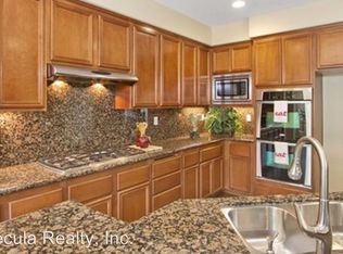 28953 Savannah Dr, Temecula, CA 92591