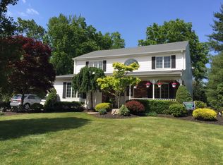 2 Jenna Ln, Edison, NJ 08820