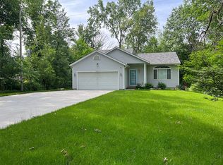 5692 Hall St SE, Grand Rapids, MI 49546
