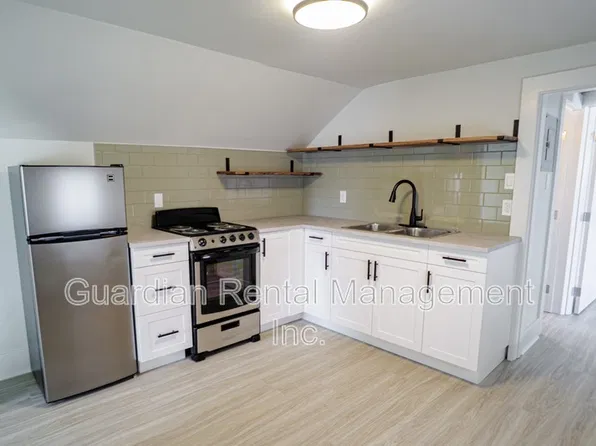 314 Ambrose St Unit 1, Thunder Bay, ON P7B 1L8