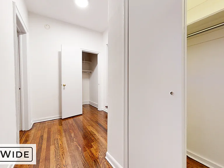 300 E 49th St #1B — Photo 7