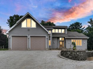 524 W 11th St, Rochester, IN 46975