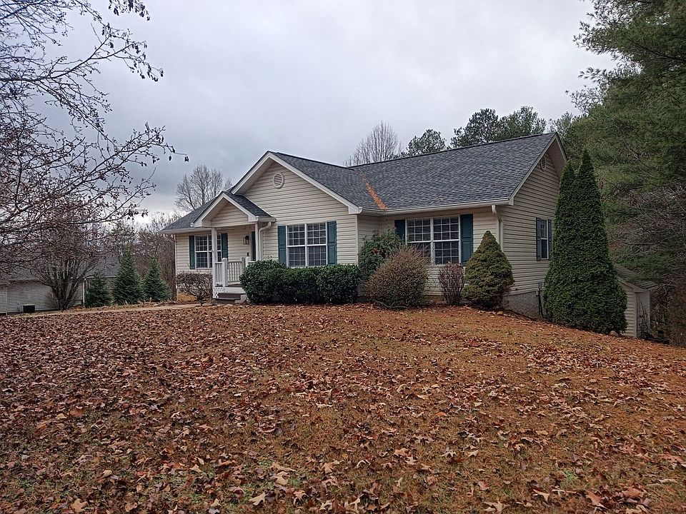 1st image of 19 Double Brook Dr