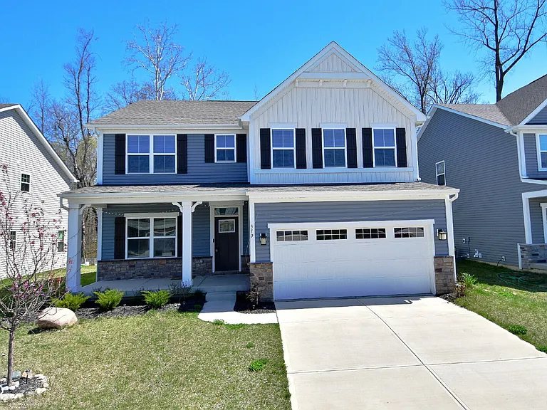 379 Gathering Ln — Photo 1