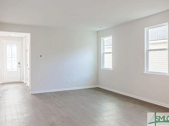 5th image of 98 Coby Ln