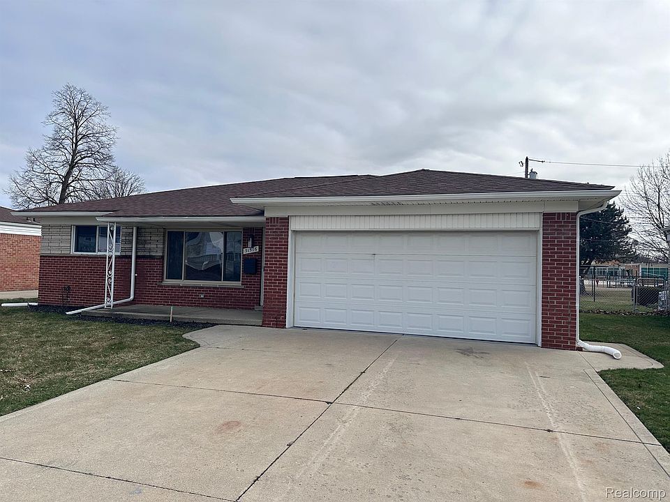 1st image of 31516 Blair Dr