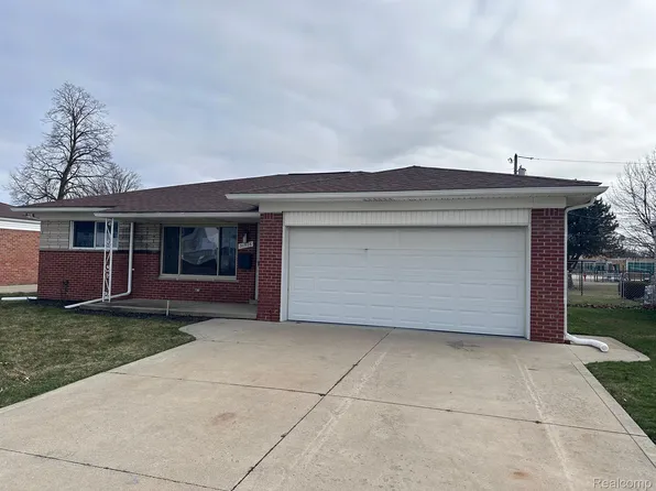 31516 Blair Dr, Warren, MI 48092