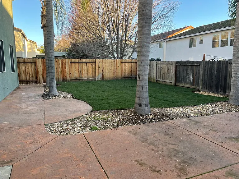 2126 Hannah Way — Photo 22