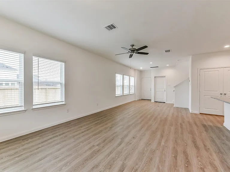 3906 Sugardale St — Photo 7