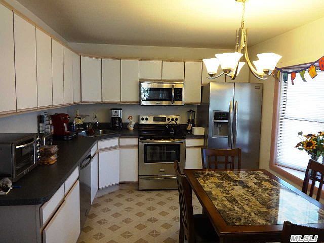 1st image of 20 Lynx Ln