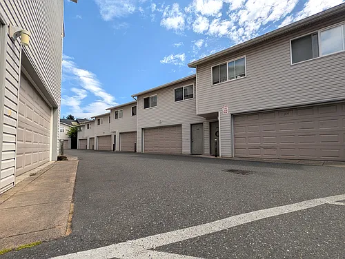 Rowan Grove Apts Photo 1 Rowan Grove Apts Photo 1