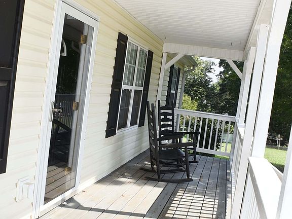 5th image of 5923 Carter St