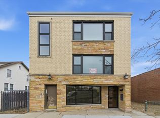 5915 N Milwaukee Ave #2, Chicago, IL 60646