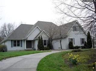 2644 Deer Run Dr, Willoughby Hills, OH 44094