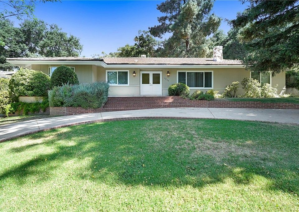 1st image of 5437 Castle Knoll Rd