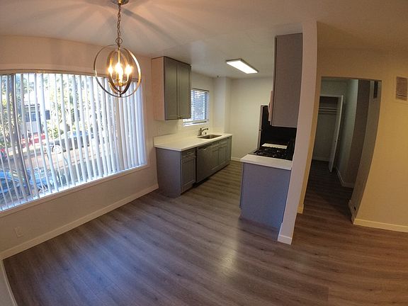 2nd image of 750 N Hayworth Ave #16A