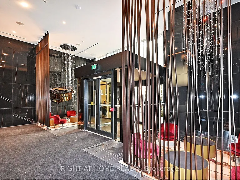 11 Yorkville Ave #3603 — Photo 22
