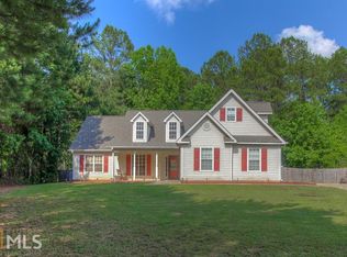 333 Cascade Ct, Hampton, GA 30228