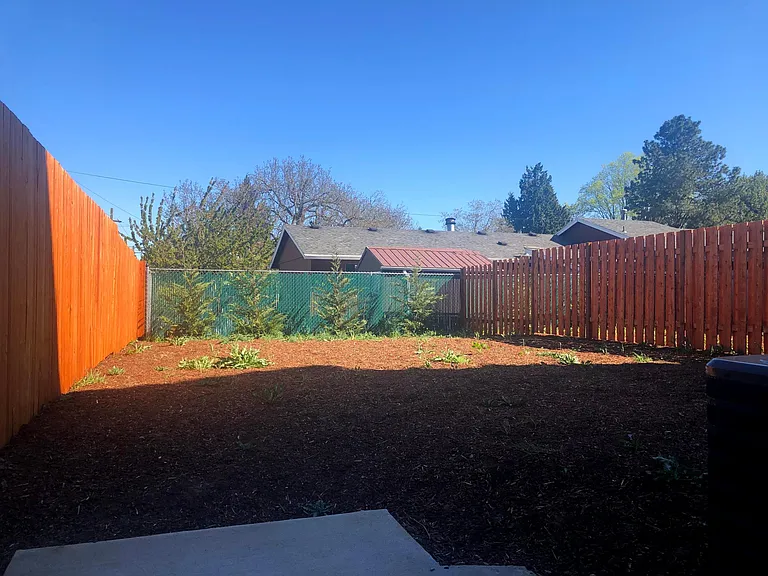 7464 N Van Houten Ave #B — Photo 11
