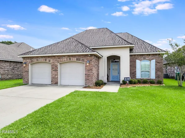 311 Victoria Lights Ln, Broussard, LA 70518