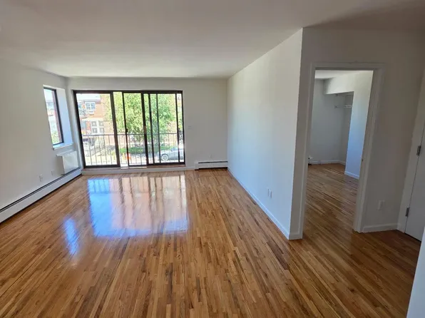 8717 21st Avenue image 1 of 9