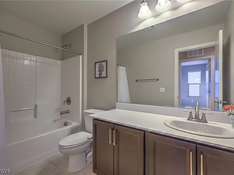 3213 Molinos Dr — Photo 46