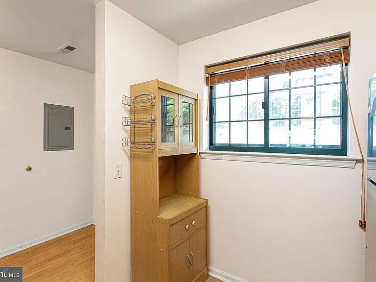 2 Leverington Ave #38 — Photo 5