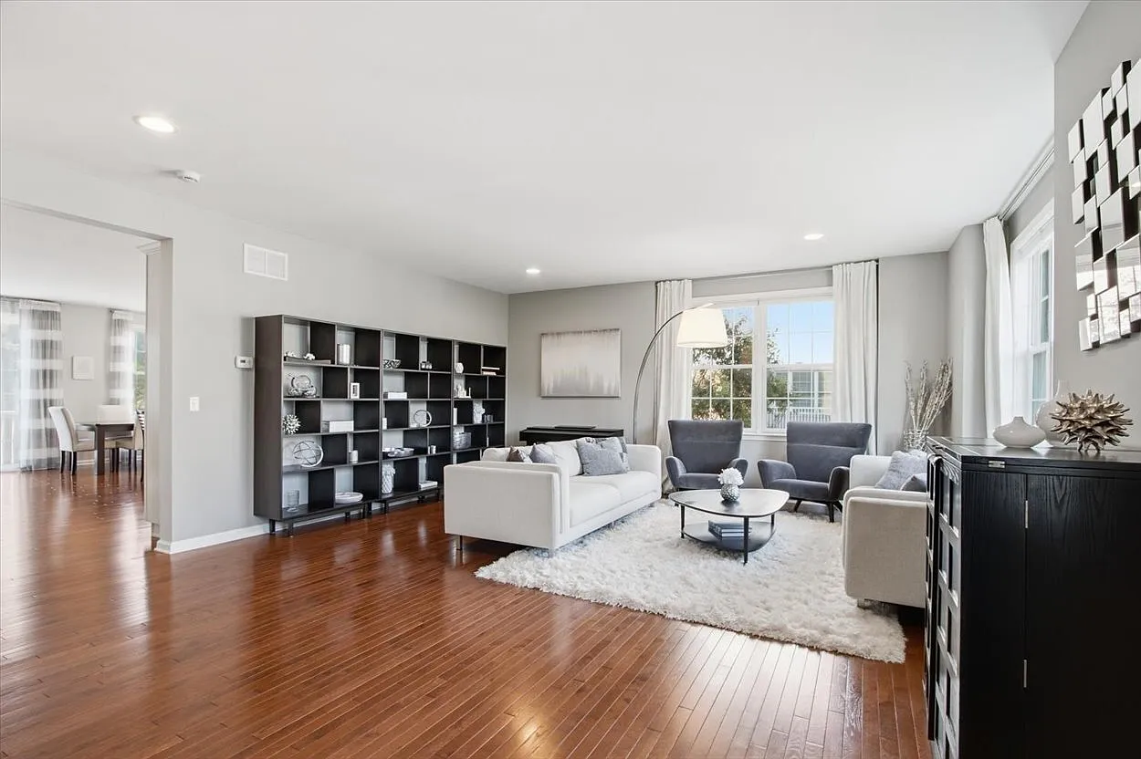 3 bed, 2.5 bath, 3219 sqft, $5,500 — Photo 4