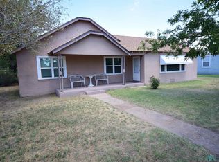 622 W 15th St, Portales, NM 88130