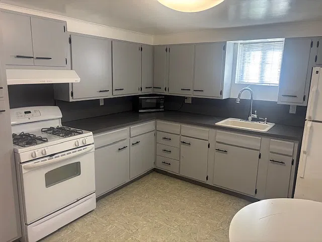 1 bed, 875 sqft, $2,350 — Photo 2