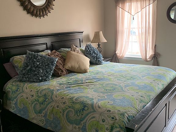3rd image of 45 Deseret Dr