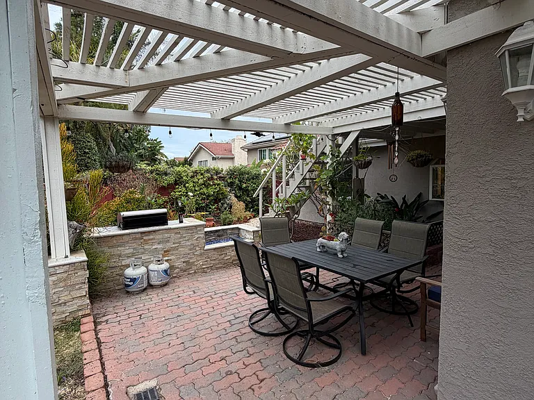 9165 Meadowrun Pl — Photo 32