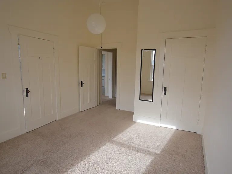 100 N 39th St #6 — Photo 15