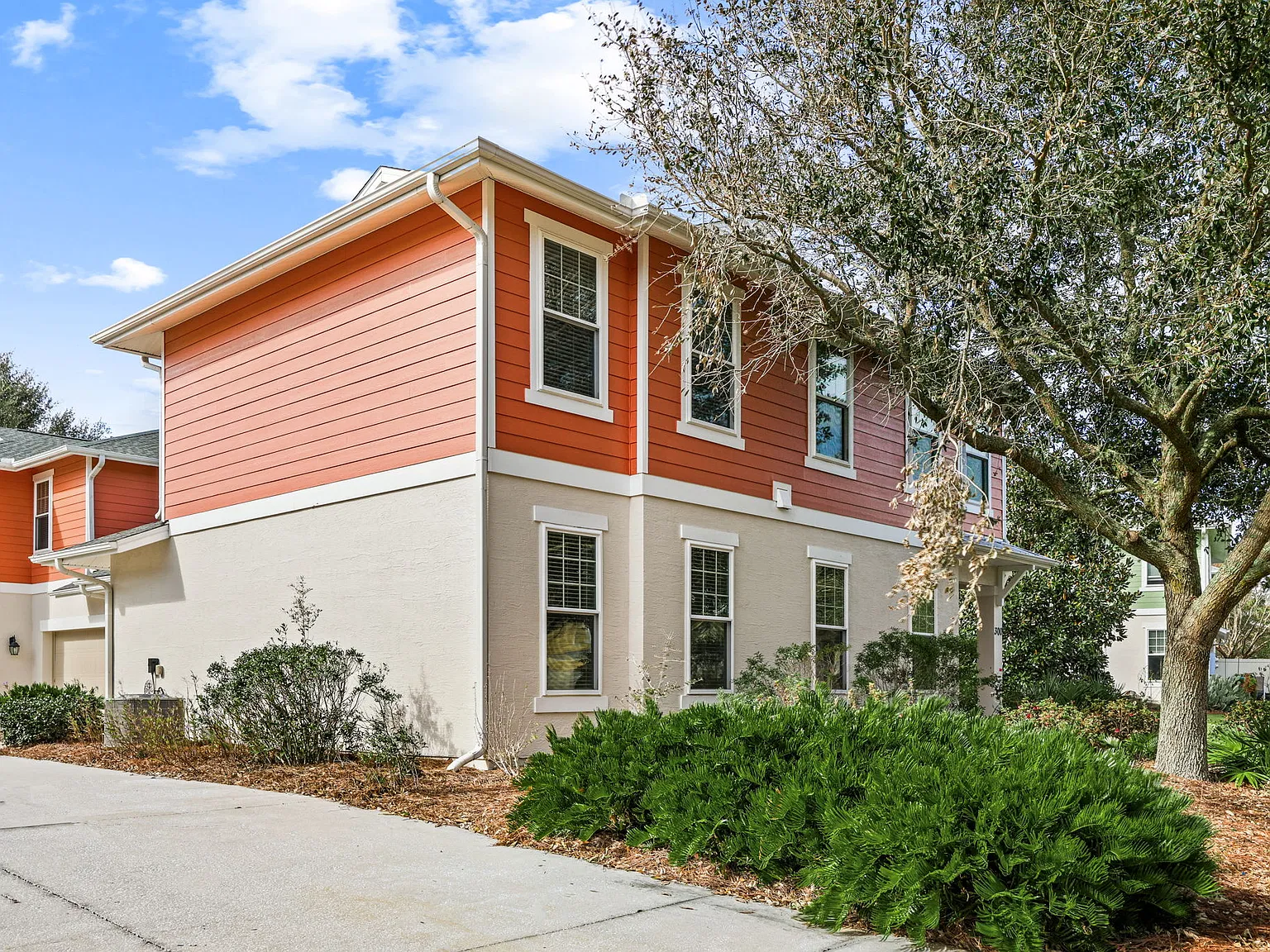 300 Sand Oak Blvd - 1 — Photo 1