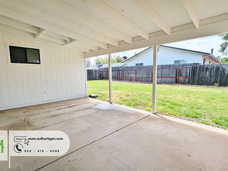 1027 Goodview Way — Photo 7