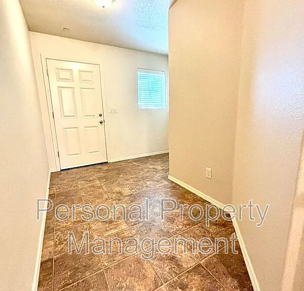 3407 NW 47th Dr — Photo 4