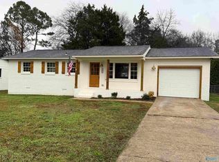 1002 Parcus Rd SE, Huntsville, AL 35803