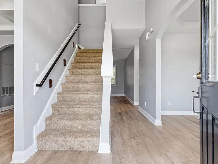 1541 Gallant Fox Ct — Photo 30