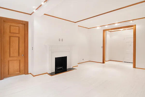 Rented by WAM Partners - William Moses Co. | media 62