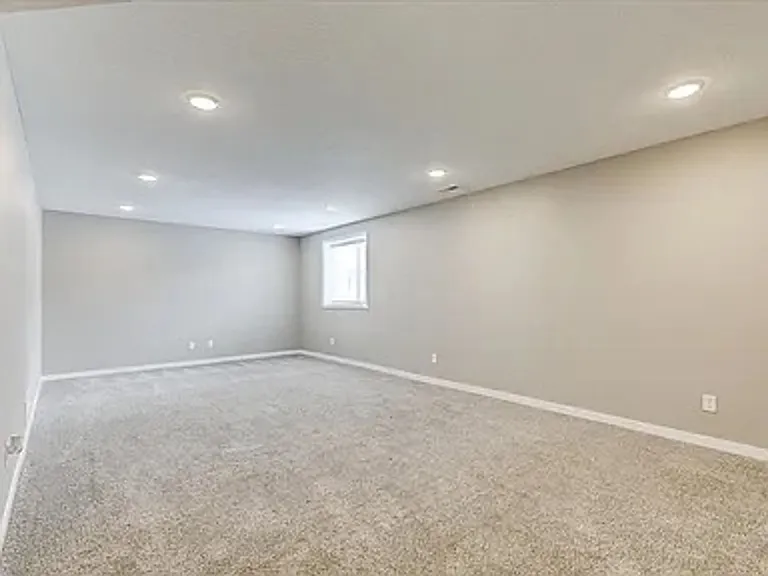 4009 NE 6th St — Photo 14